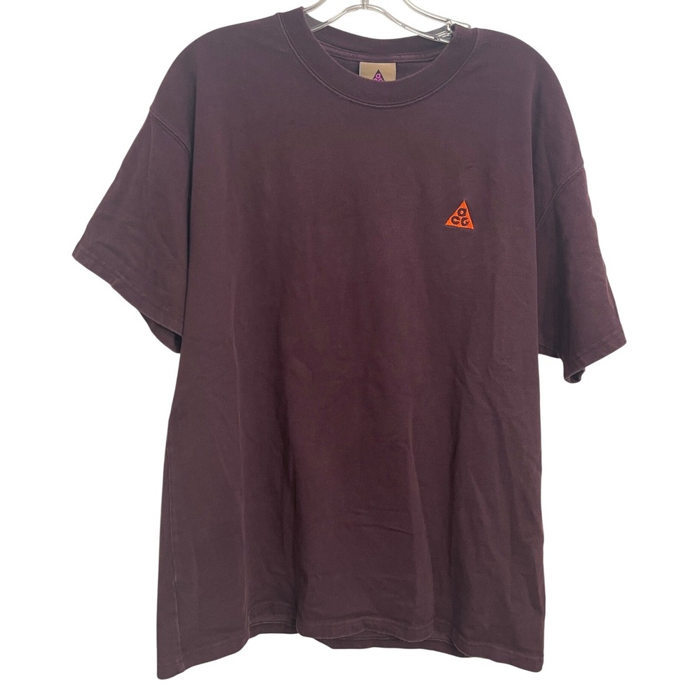 Nike ACG Mens Embroidered Logo Short Sleeve Heavyweight T-Shirt Burgundy Size L - Picture 1 of 3